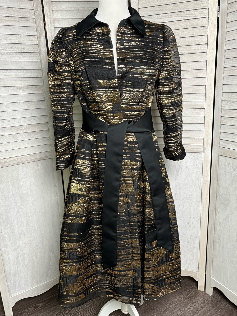 Teri Jon metallic button down midi dress sz8
